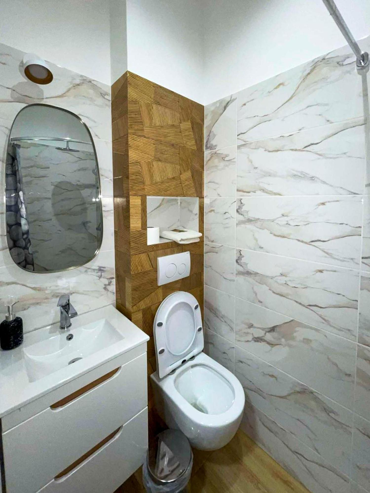 Auberge de jeunesse Sami Swoi Kutno Extérieur photo